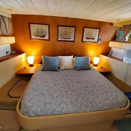 Hotel en barco Boat Sirio