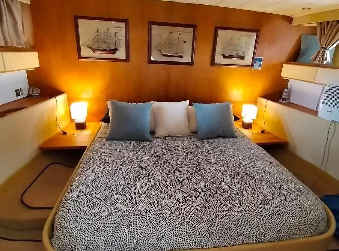 Πλωτό κατάλυμα Boat Sirio