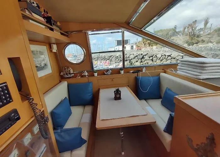 Boat Sirio Σαν Μιγκέλ ντε Αμπόνα